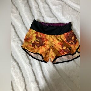 Inknburn sz2!Sunflower Print Athletic Shorts - Yellow & Black